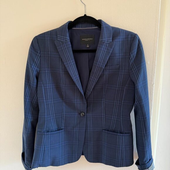 Banana Republic Women's Black and Blue Tailored-jackets - Picture 2 of 3